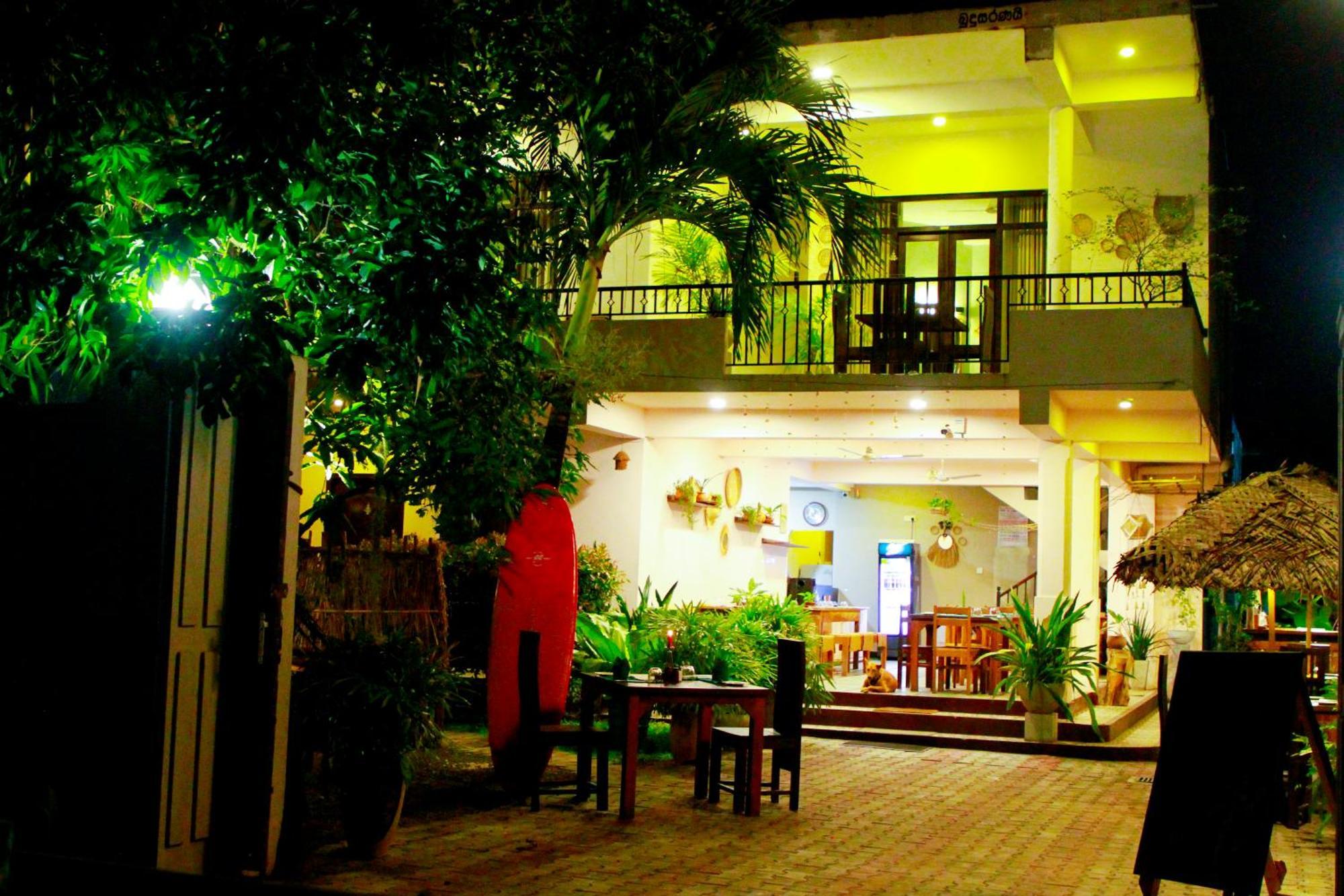7Elements - Boutique Hotel & Restaurant ウェリガマ エクステリア 写真